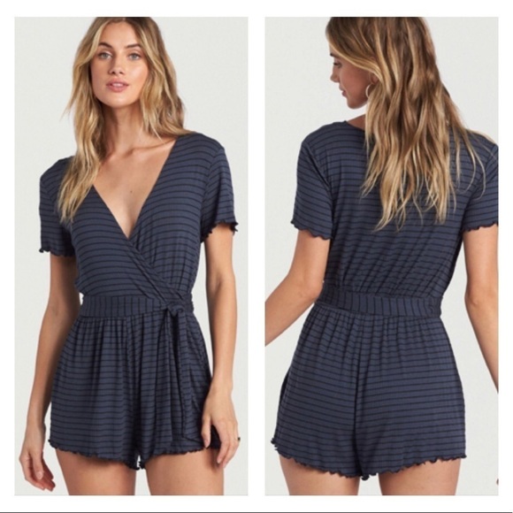 𝅺NEW Billabong “Moving Forward” Ribbed Strips Size XS Romper Jumpsuit Shorts - Picture 1 of 16